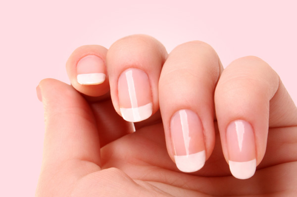 french-manicure-beauty.jpg