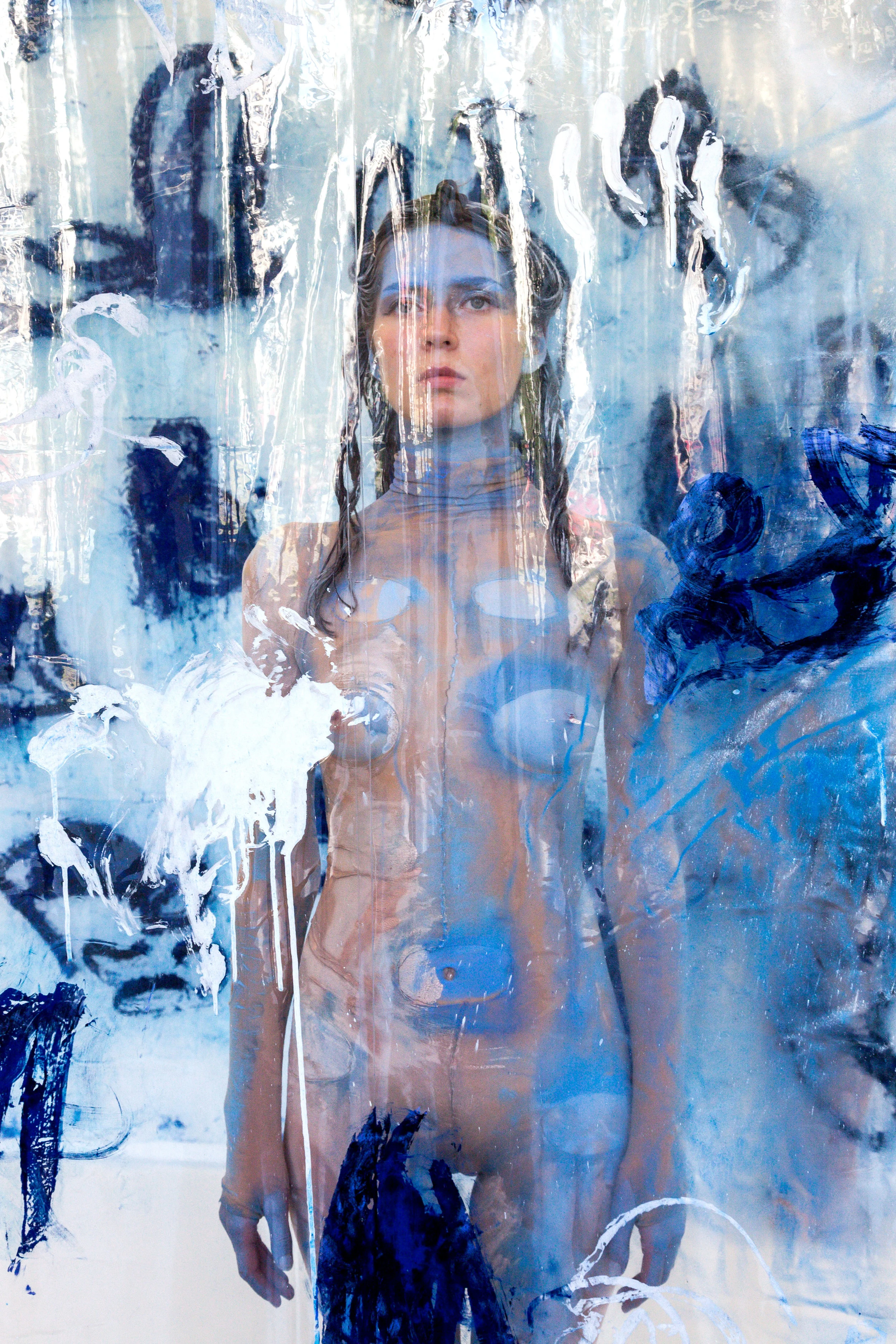 DONNA HUANCA (1980) Scar Cymbals , 2016, vista de instalación, Zabludowicz Collection, Londres, cortesía Peres Projects, Berlín.
