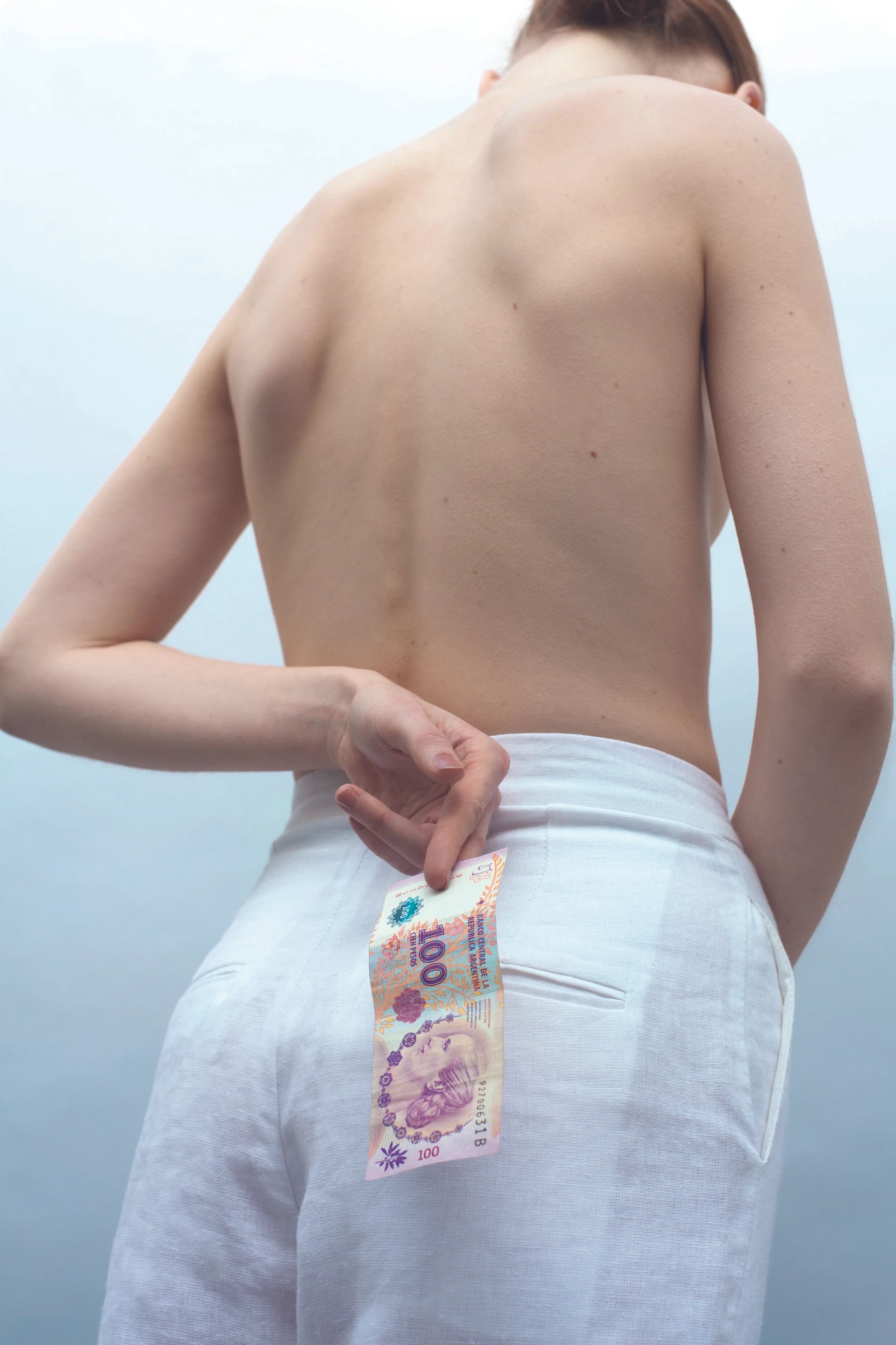 Pantalón de NOT TO BE UNDERSTOOD. 