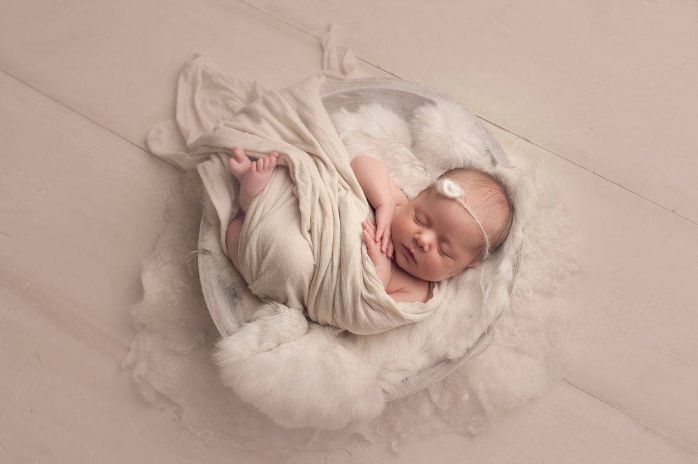 bornarchivalco_newbornphotographer12.jpg