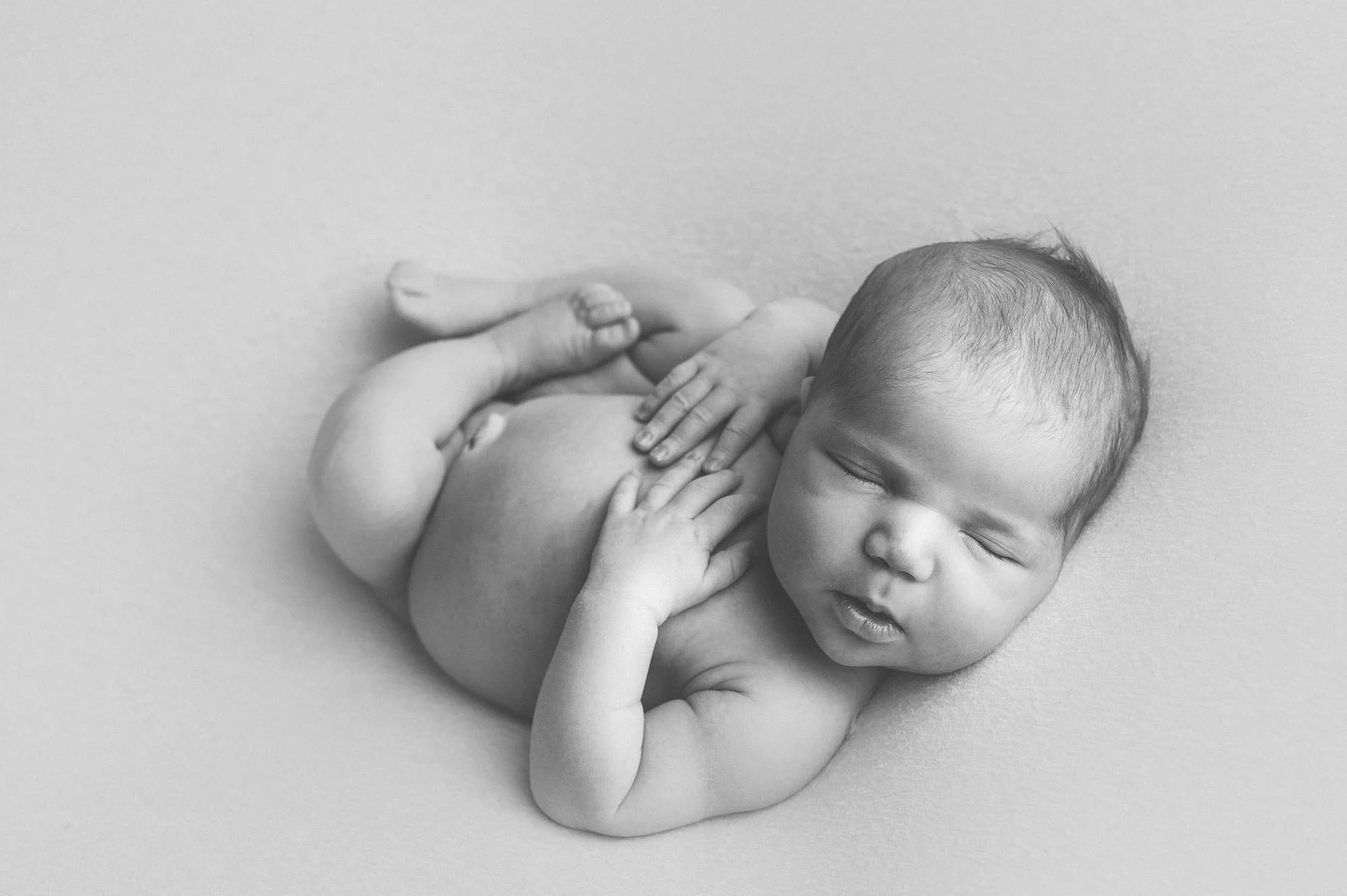 Mayanewborn_14bw.jpg