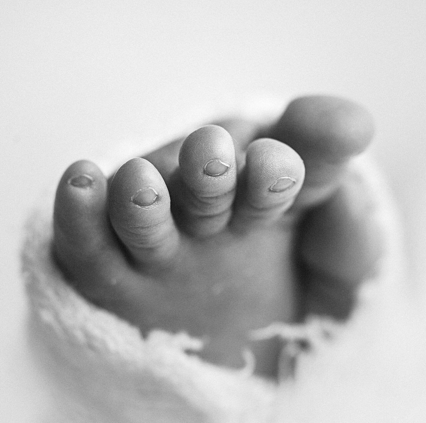 Newborn toenails 🤯  #bornarchivalco