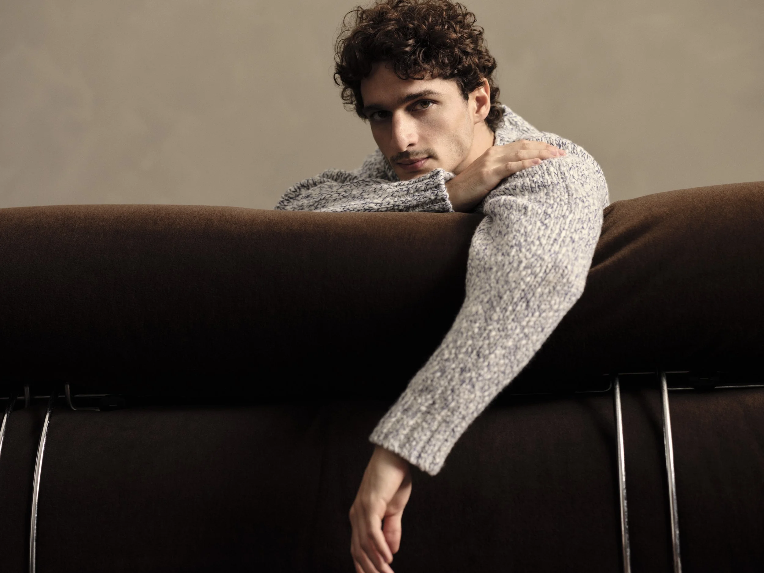 2024_04_vince ss25 lookbook2470-v1-150DPI.jpg