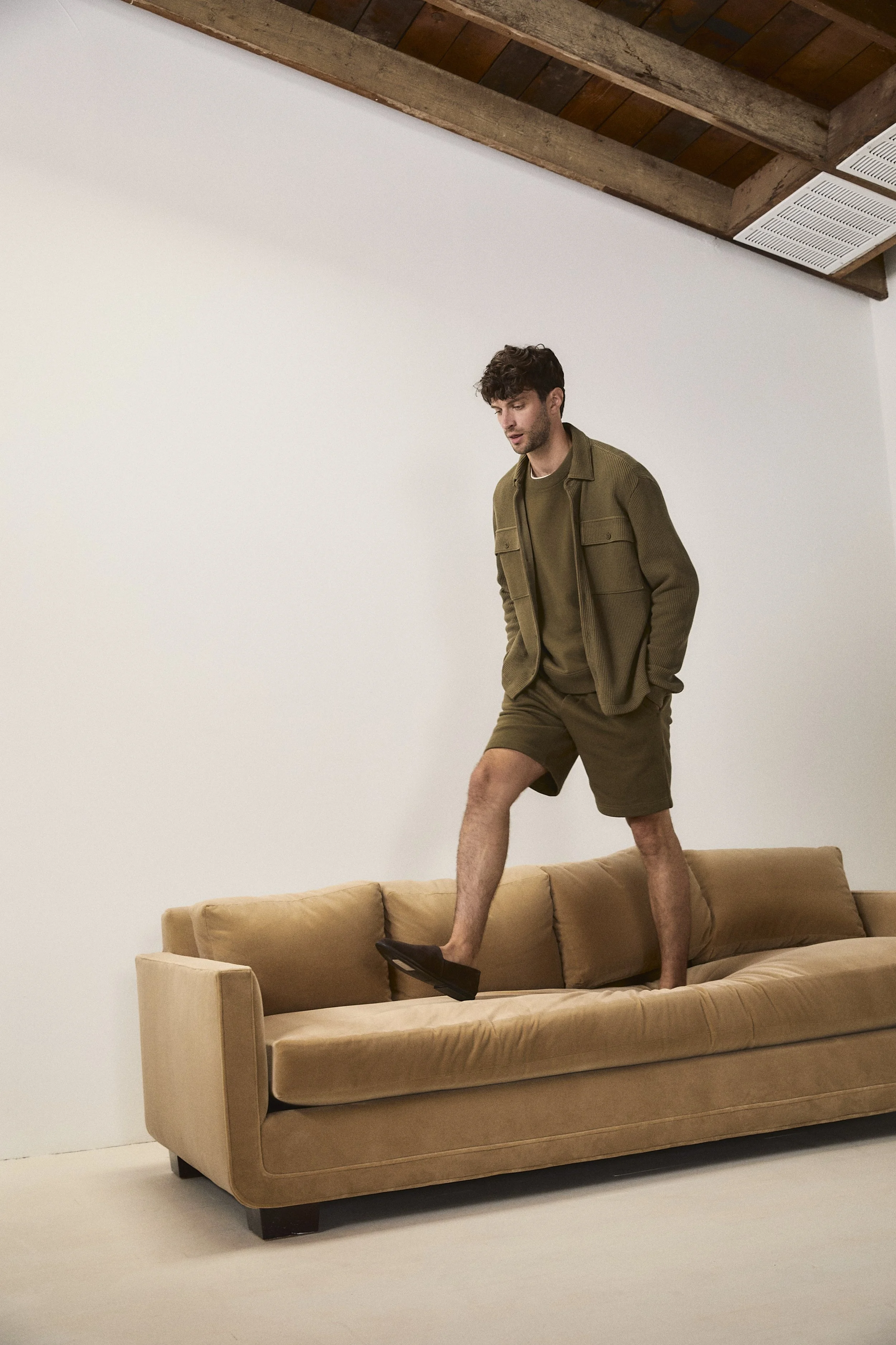 VINCE_MENS_PF24_LOOK_07_0982.jpg