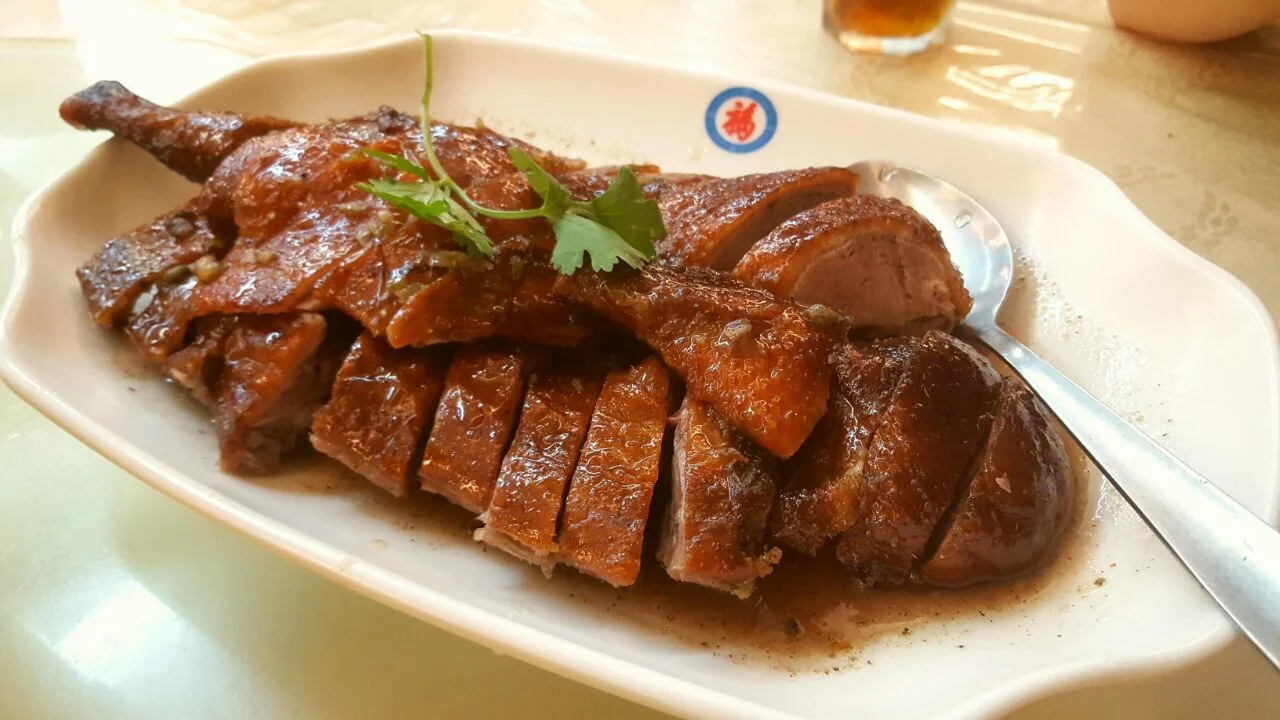 Pato frito (é assim que está escrito no cardápio, eu acho).