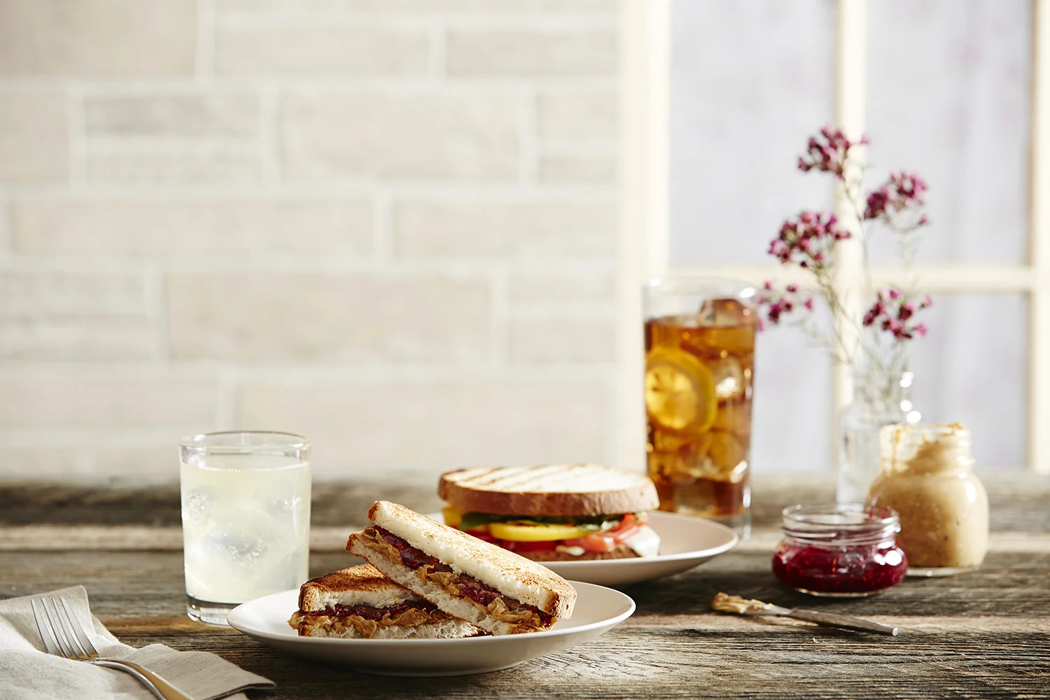 Udis GF_2 Sandwiches on Table.jpg