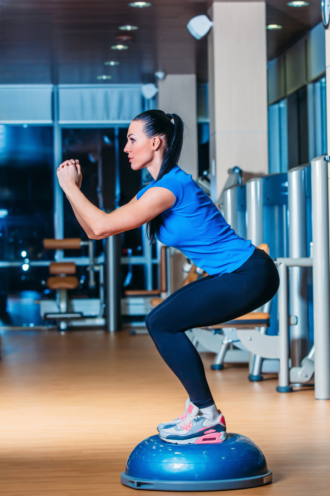 BALANCE IN BOSU CORE STRENGTH PHYSICAL THERAPY.jpg