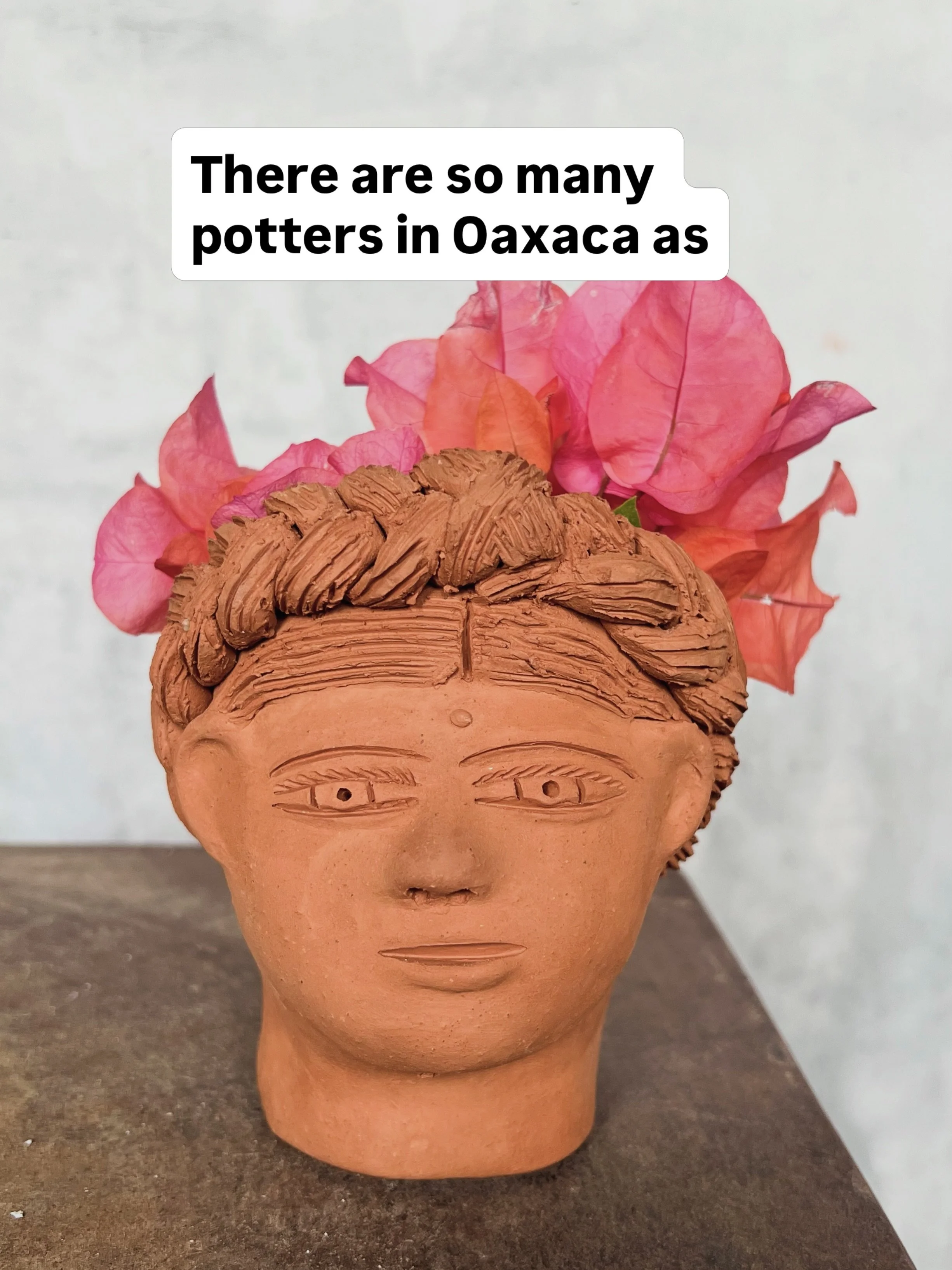 There&rsquo;s a wealth of potters in Oaxaca all with their own styles, local clay, and firing methods. 🔥 🔥🔥
Do you have a favorite of these clay Oaxacan pottery pieces?
@shopmodela