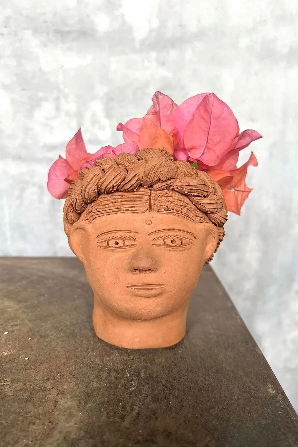 Taller Manos Que Ven Teresita planter