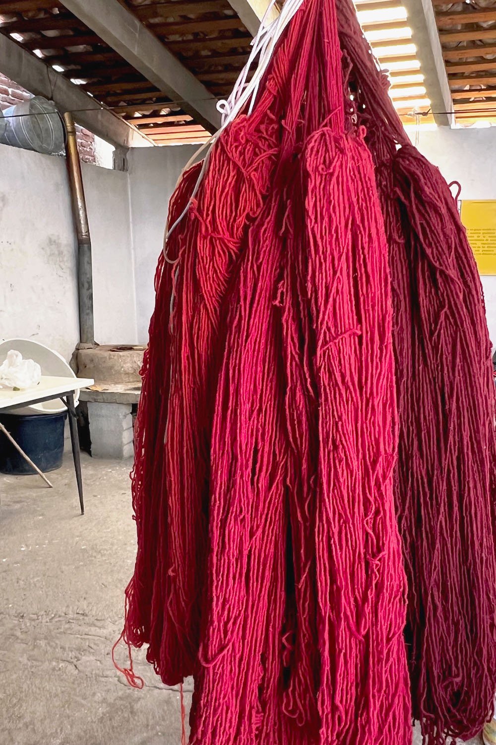 cochineal_yarn.jpg