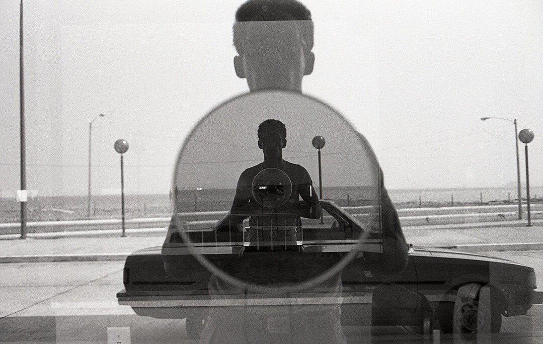 Good Vibrations&hellip;⁠
⁠
Frank Stewart: &ldquo;Self-portrait, Dominican Republic&rdquo; (1986) ⁠
Gelatin silver print ⁠
16 x 20&rdquo;⁠
Collection of the artist⁠
⁠
Currently on display in the Jepson Center in &ldquo;Frank Stewart&rsquo;s Nexus: An 