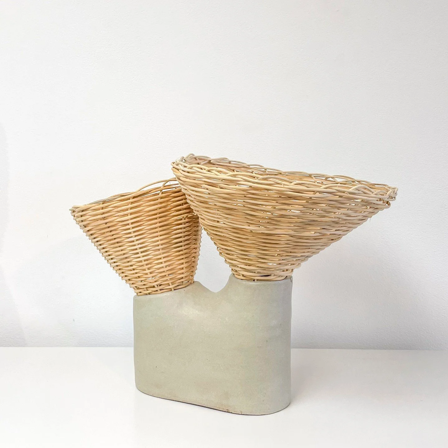 Eliza Bentz, &ldquo;Vessel 12.&rdquo; Earthenware and reed, 18 x 12 x 13.5 inches. ⁠
⁠
@eliza.bentz⁠
⁠
On Display in &ldquo;Speculative Structures,&rdquo; A Group Exhibition featuring Eliza Bentz, Maggie Evans, Jennifer Moss, Sharon Nowood and Joanna