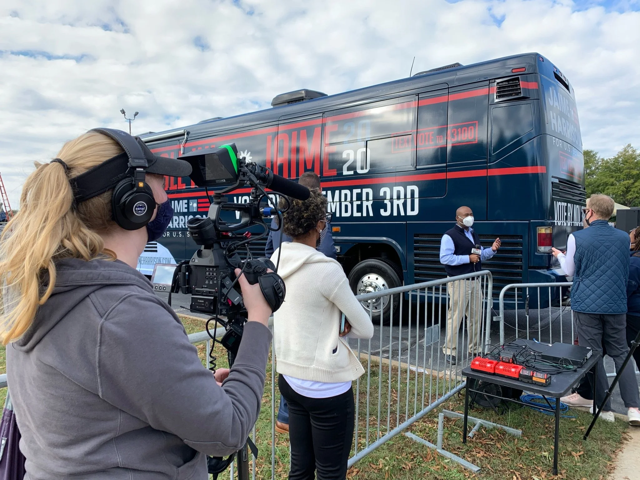 ON::View Artist Meet &amp; Greet