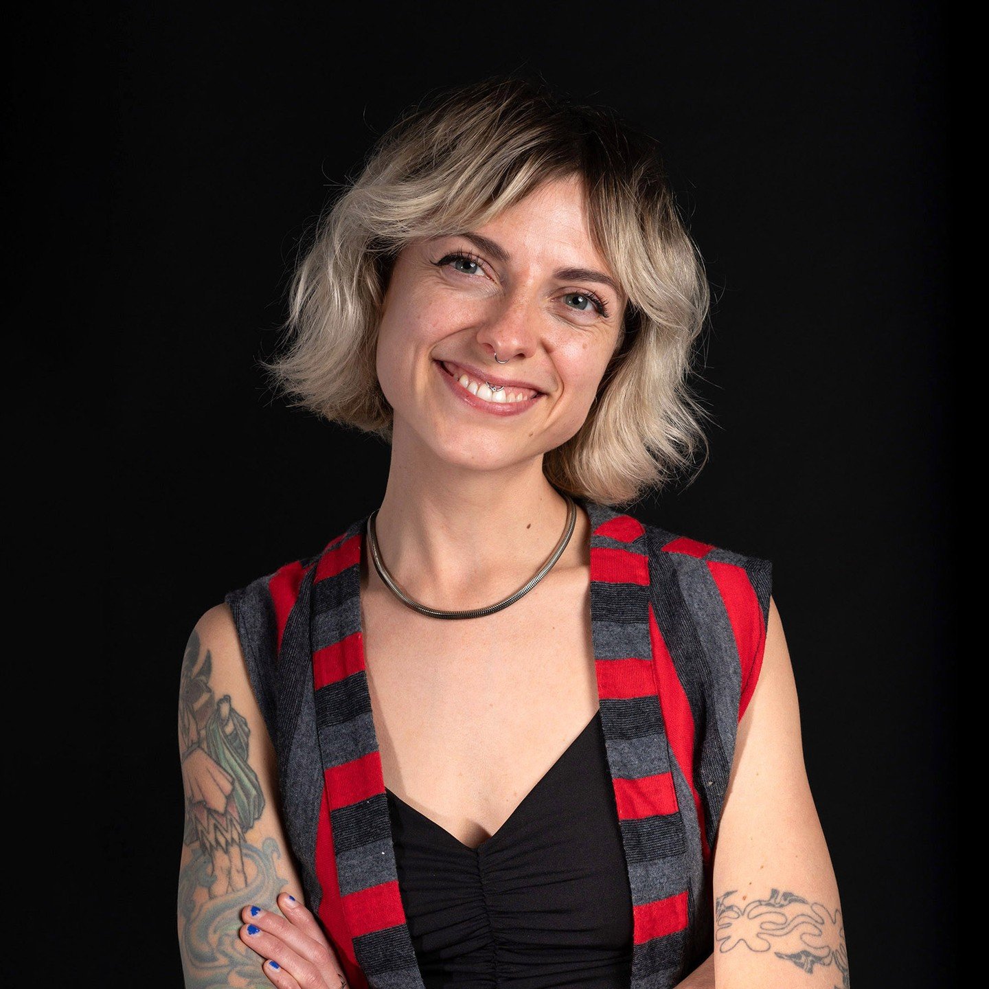 &ldquo;ON::VIEW REVUE&rdquo; Artist Feature: Jana Marie Cariddi ⁠
⁠
Jana Marie Cariddi is an artist originally from Northern New Jersey. Working in painting and ceramic sculpture, Cariddi creates internal landscapes that function as reflections of em