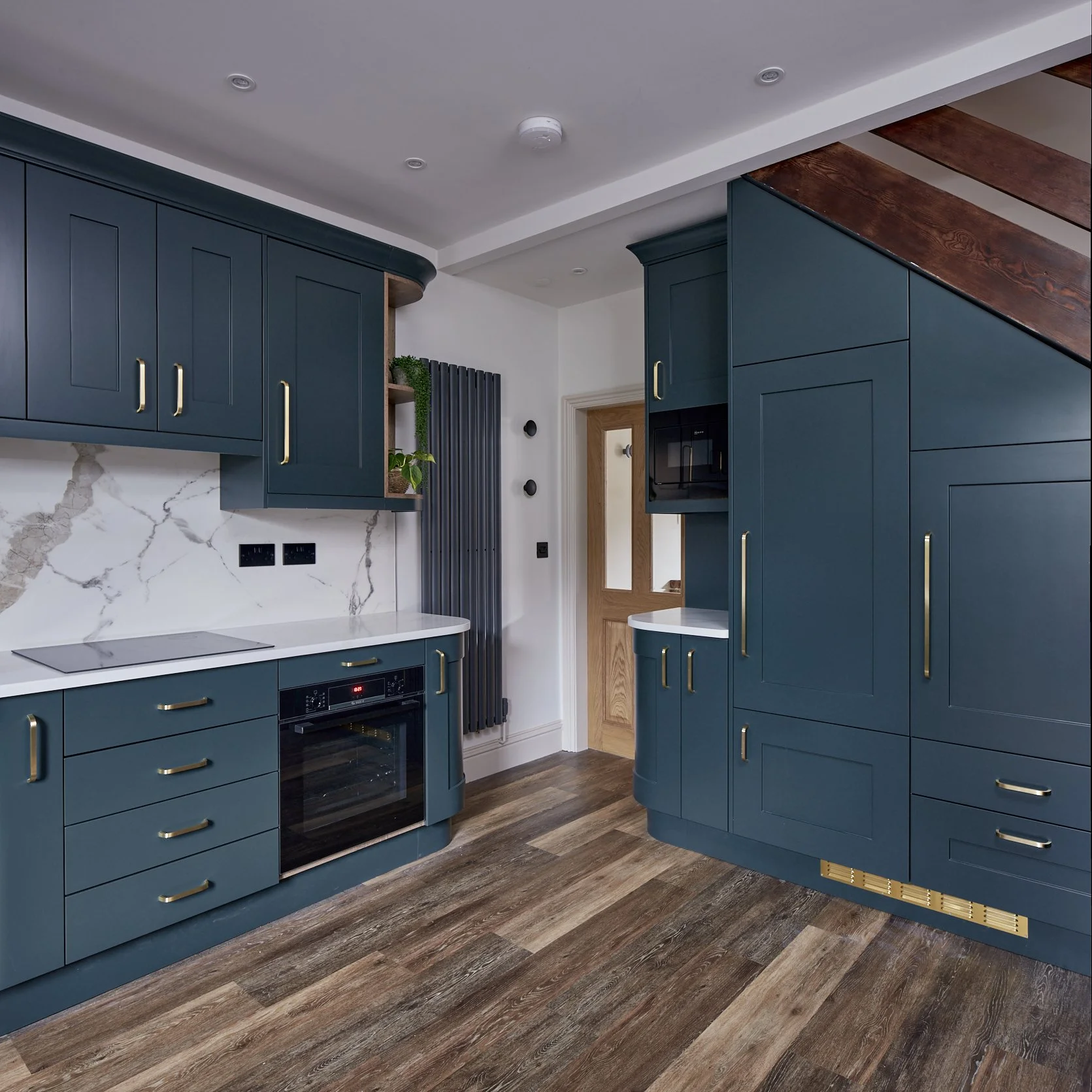 Curved corner cabinets