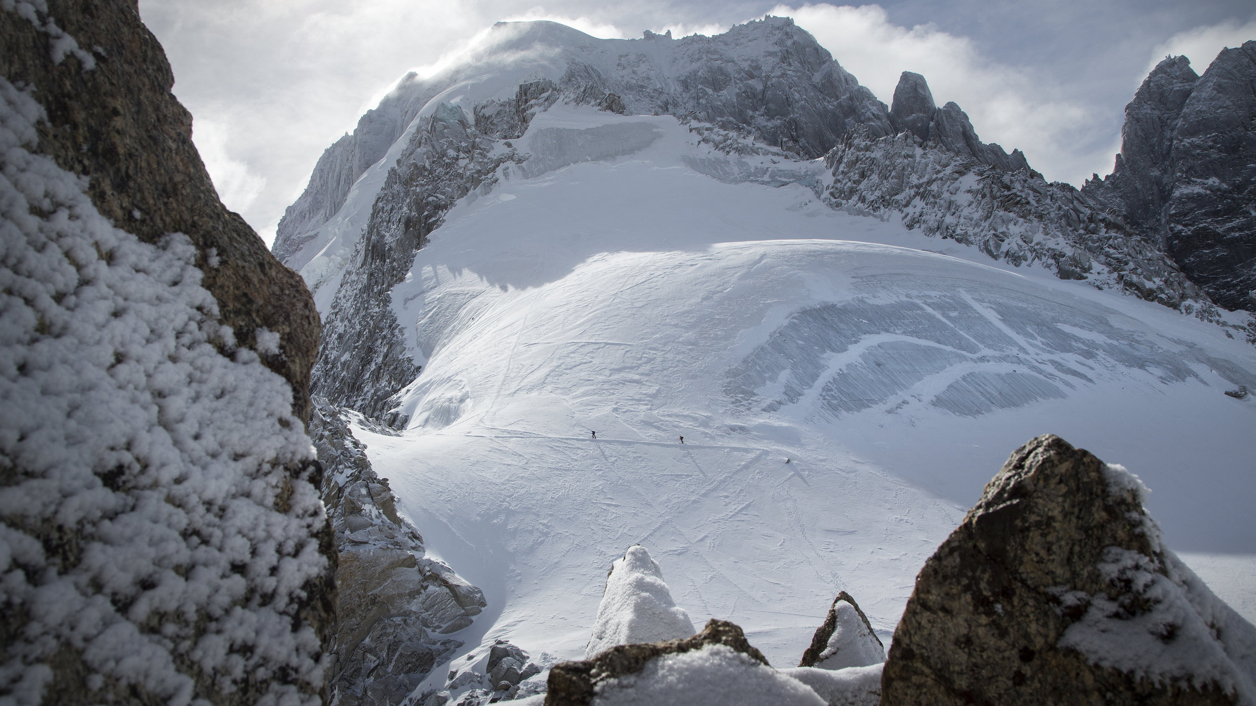 MAGIC MOUNTAIN. (Copy)