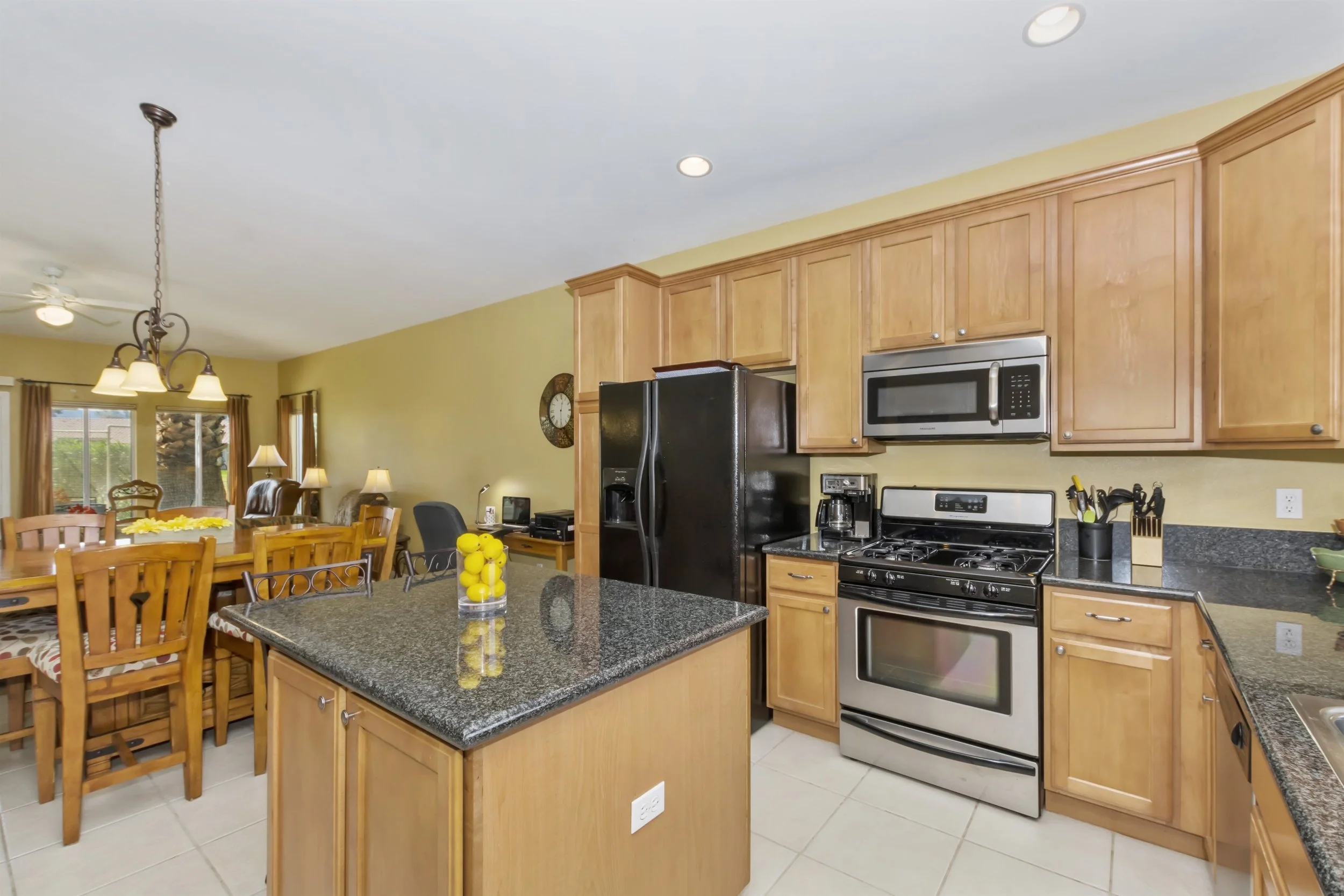 004_Kitchen.jpg