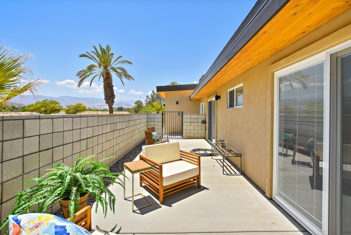 Miles front patio West pro shot for MLS.jpeg