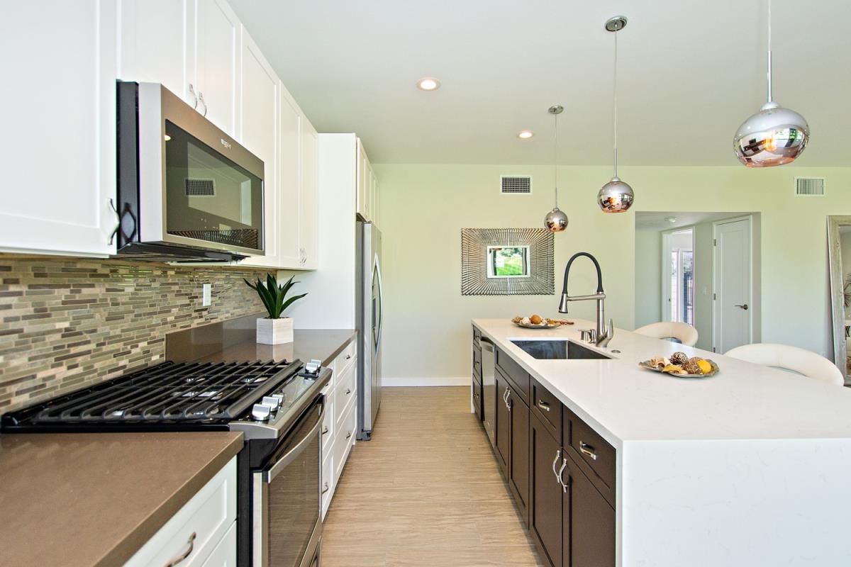 Miles kitchen pro shot for MLS kitchen aisle.jpeg
