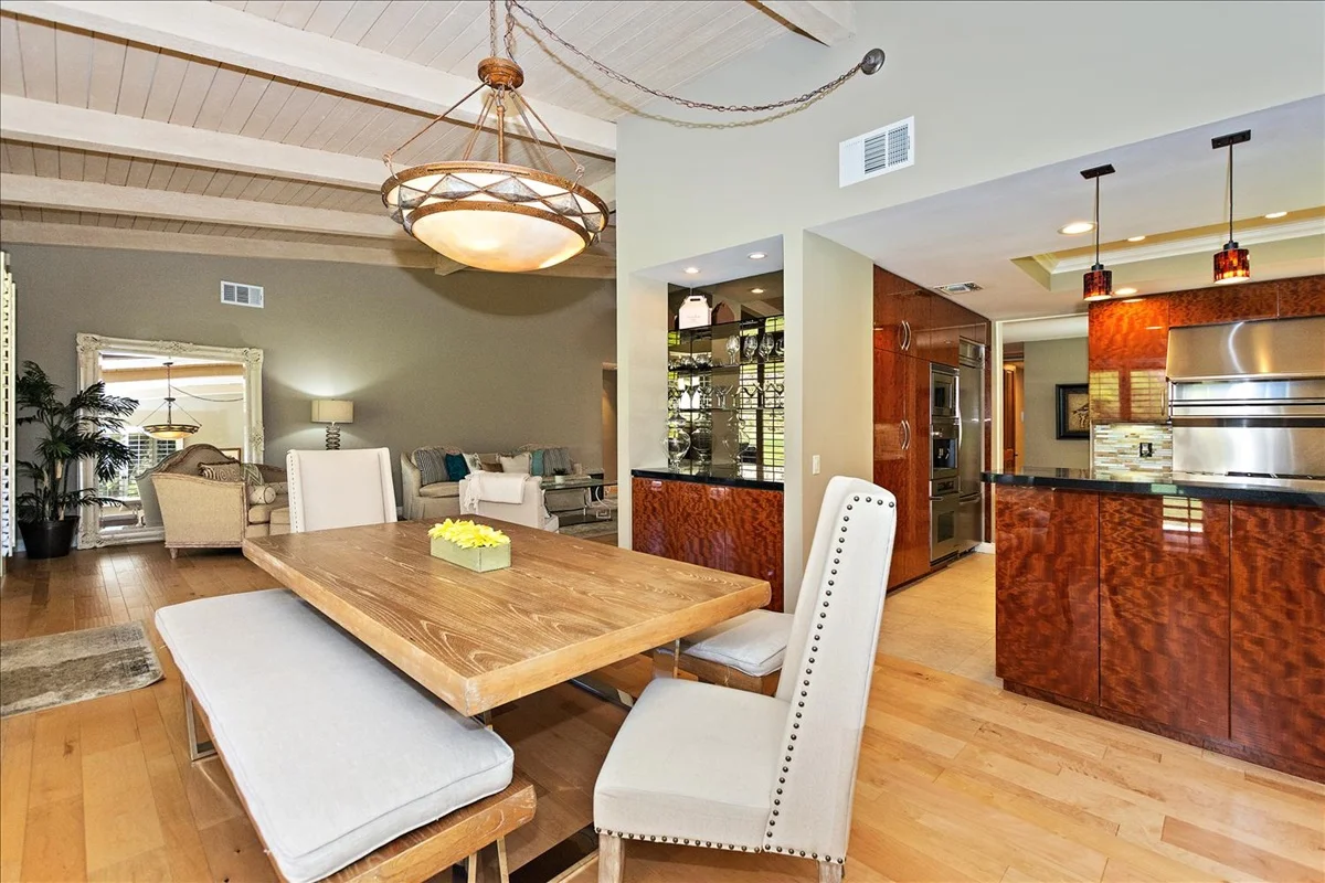 04-Dining_Room.jpg