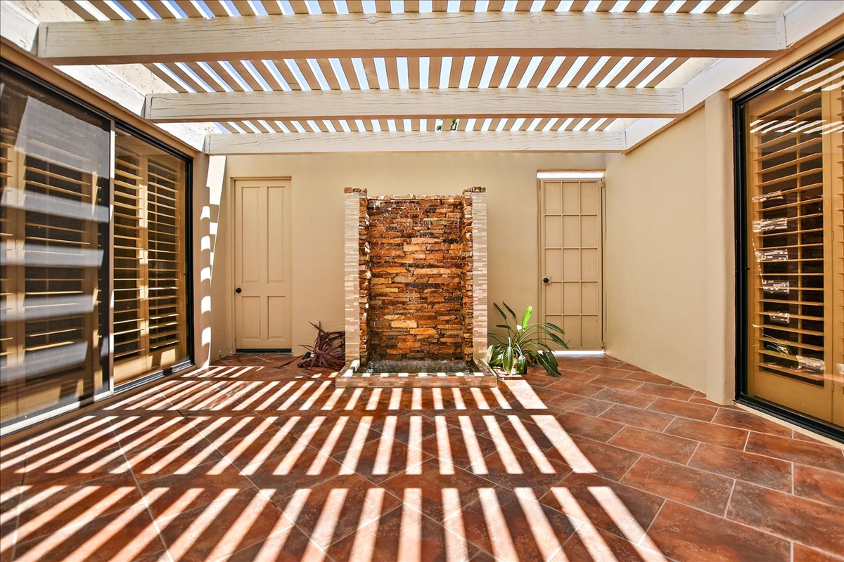 38-Patio(1).jpg