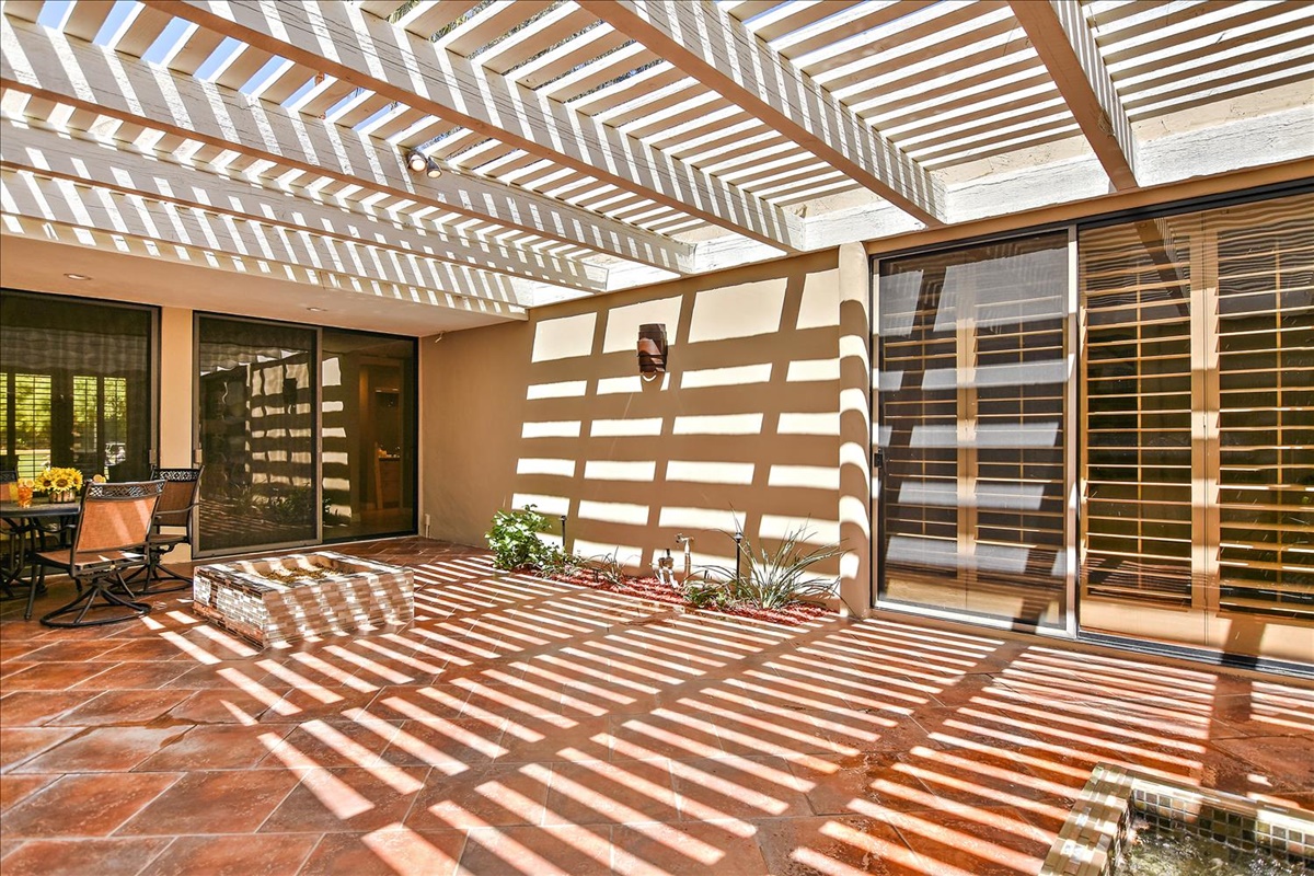 39-Patio(2).jpg