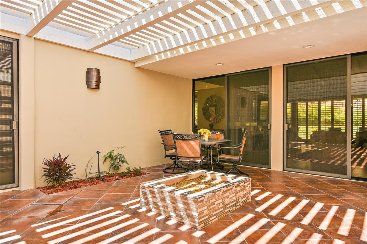 40-Patio(3).jpg