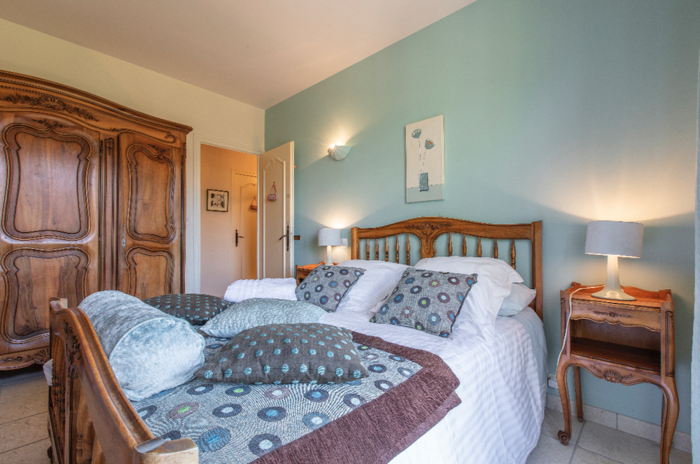 MENTHON BEDROOM 2 2018.png