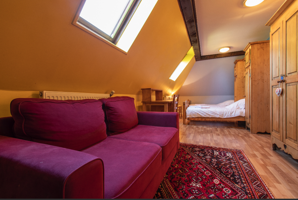 MENTHON BEDROOM 8 2018.png