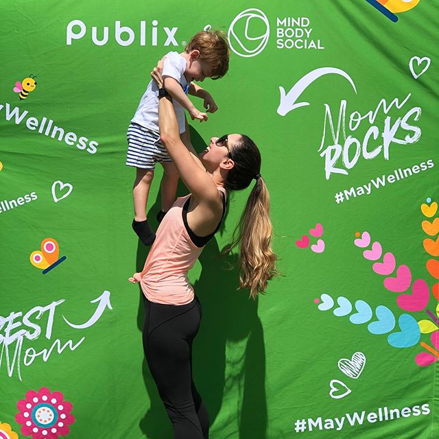 Starting off this beautiful mother&rsquo;s day weekend with my family at the park!
So in love with my big boy 💚 this child brings so much happiness to our family it&rsquo;s insane..Te amo mi lindo m&iacute;o!!! #mitodo
.
.
.
Thank you @mind_body_soc