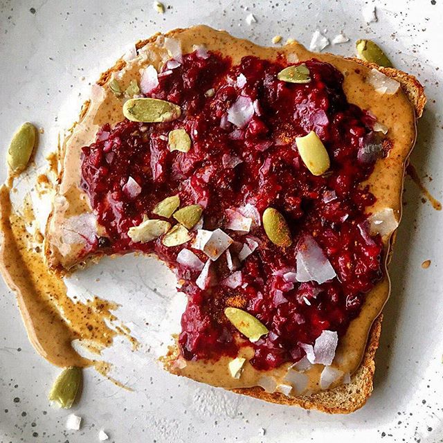 Snacking just got a whole lot better with this loaded open-faced PB&amp;J!! 😋 ⁣
⁣
Adding unsalted pumpkin seeds and coconut flakes provides more healthy anti inflammatory fats and texture of you wanted that extra boost! ⁣
⁣
TIP: to ensure you&rsquo;