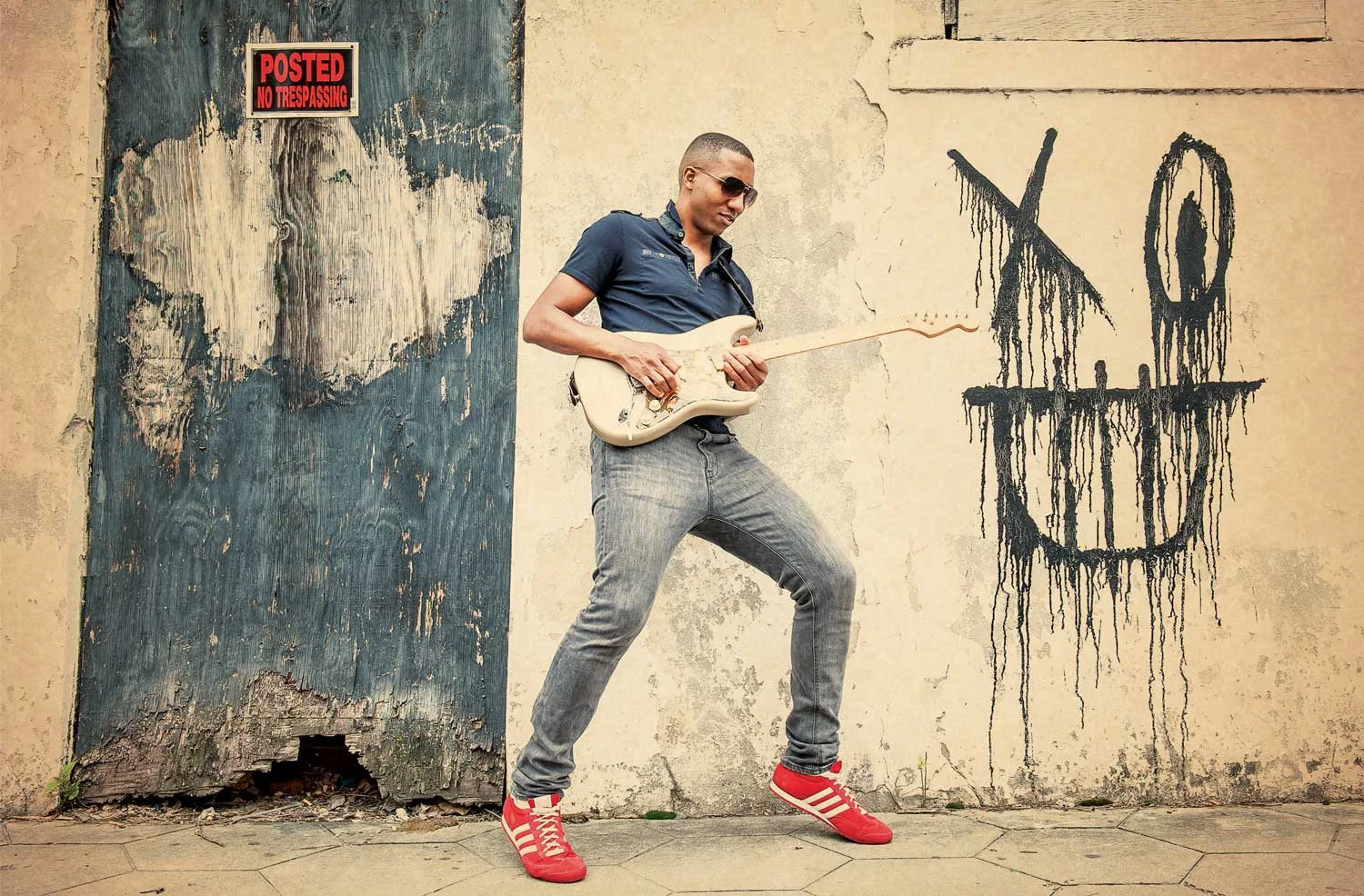 elliot-holden-urban-guitar-legend.jpg