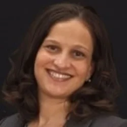 holly-coleman_.jpg