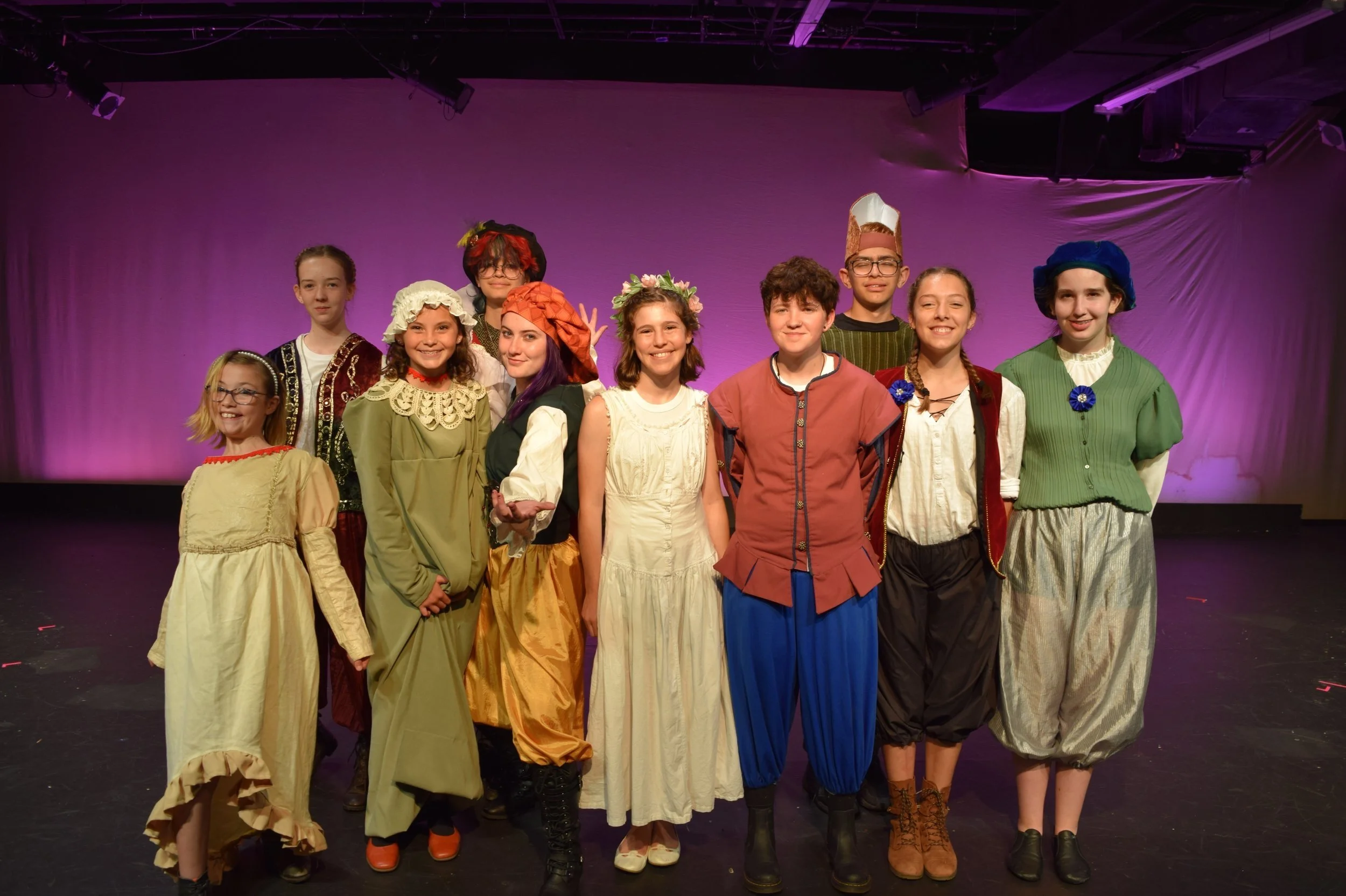  The Cast of Romeo &amp; Juliet 