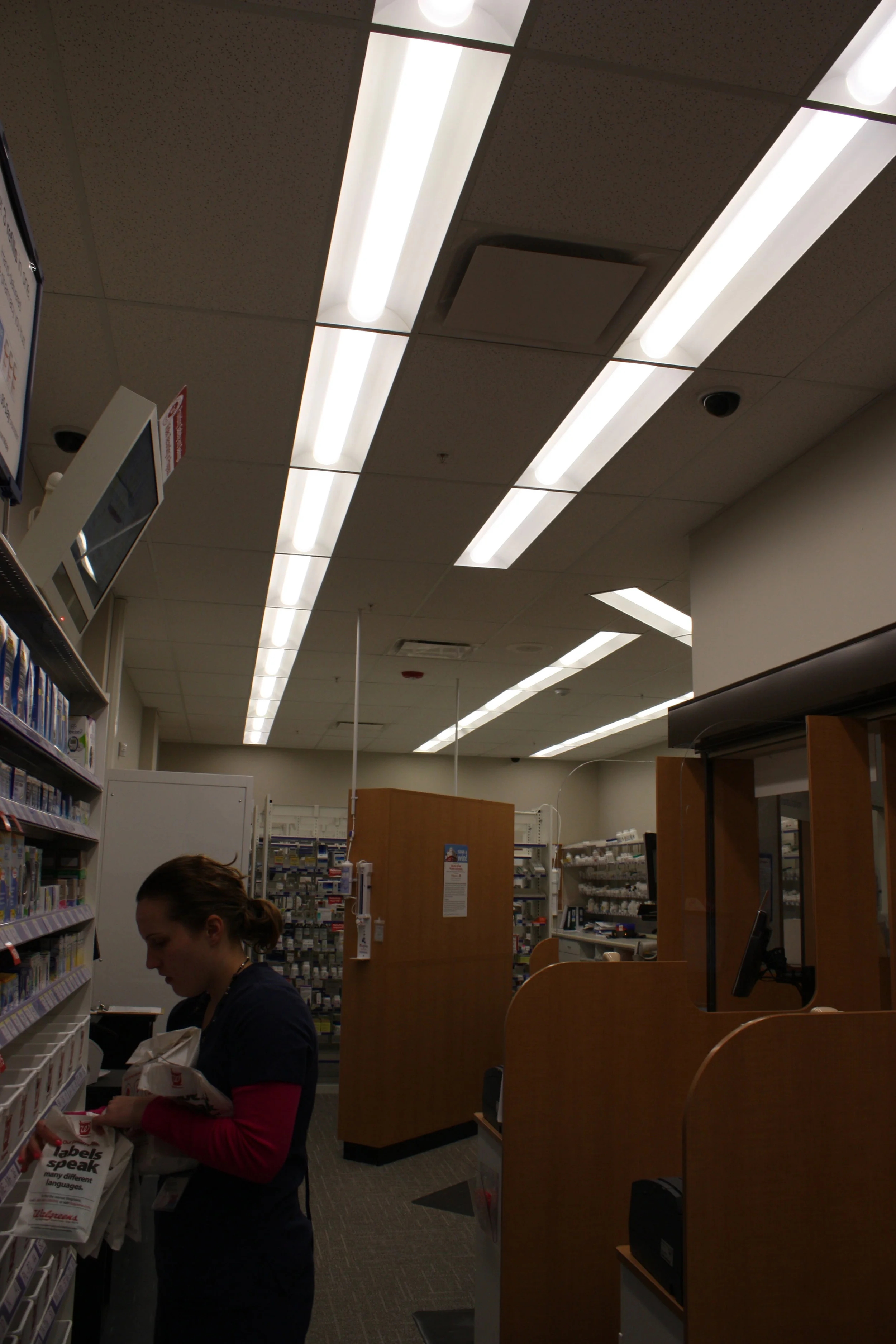 Metalux-AccordLED-Walgreens-IMG_1922.jpg
