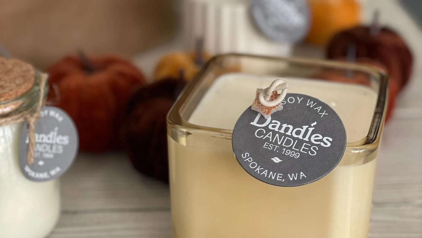 Square_Candle_Apple_Butter_Scent.jpg