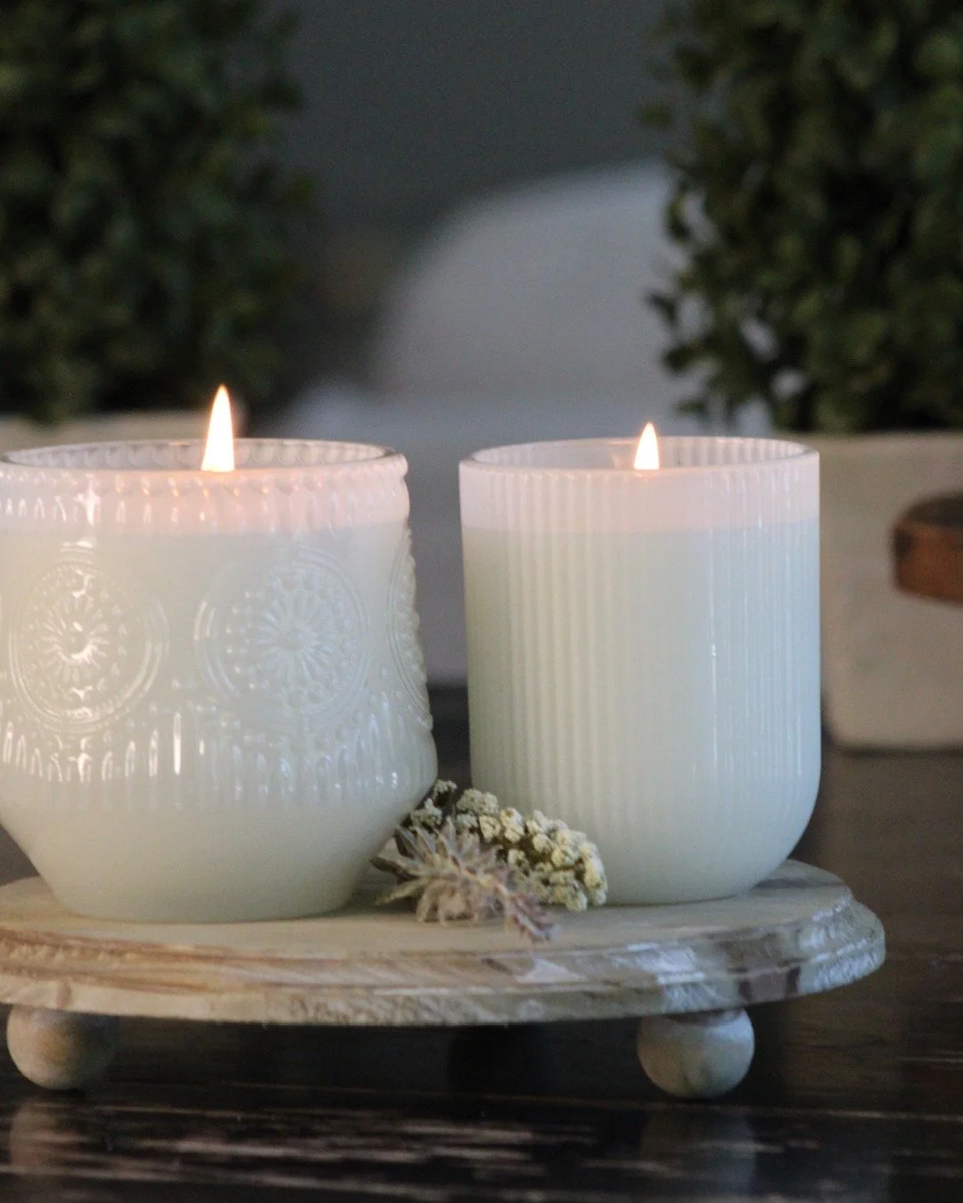 Milky glass is a favorite this fall! 
You'll also see these beautiful candles in the Dandles Holiday Collection. Shop fall scented candles now at shops near you including: 
🛍 Akers United Drug - Chewelah, Wash.
🛍 Red Fit Coffee House - Potlatch, I