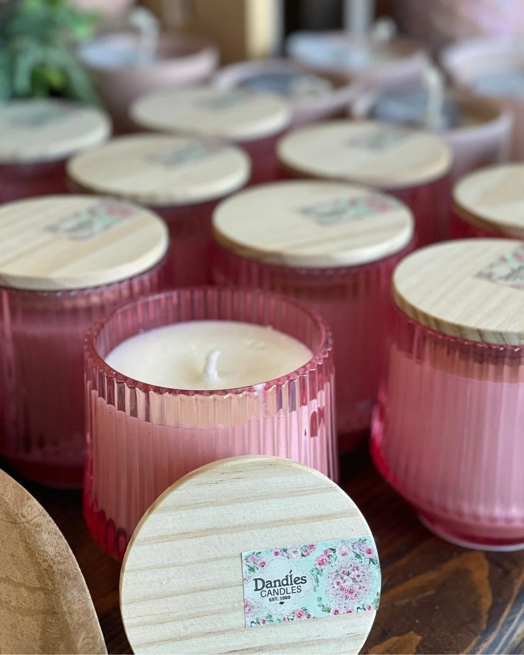 Valentine's Day candles are here! 💕
Head to the website or gift shops like @simply_northwest to see what's new this season from pink class to centerpiece candles. 

LINK IN BIO to find your favorites!

Online orders ship FREE when you spend $50+ bef