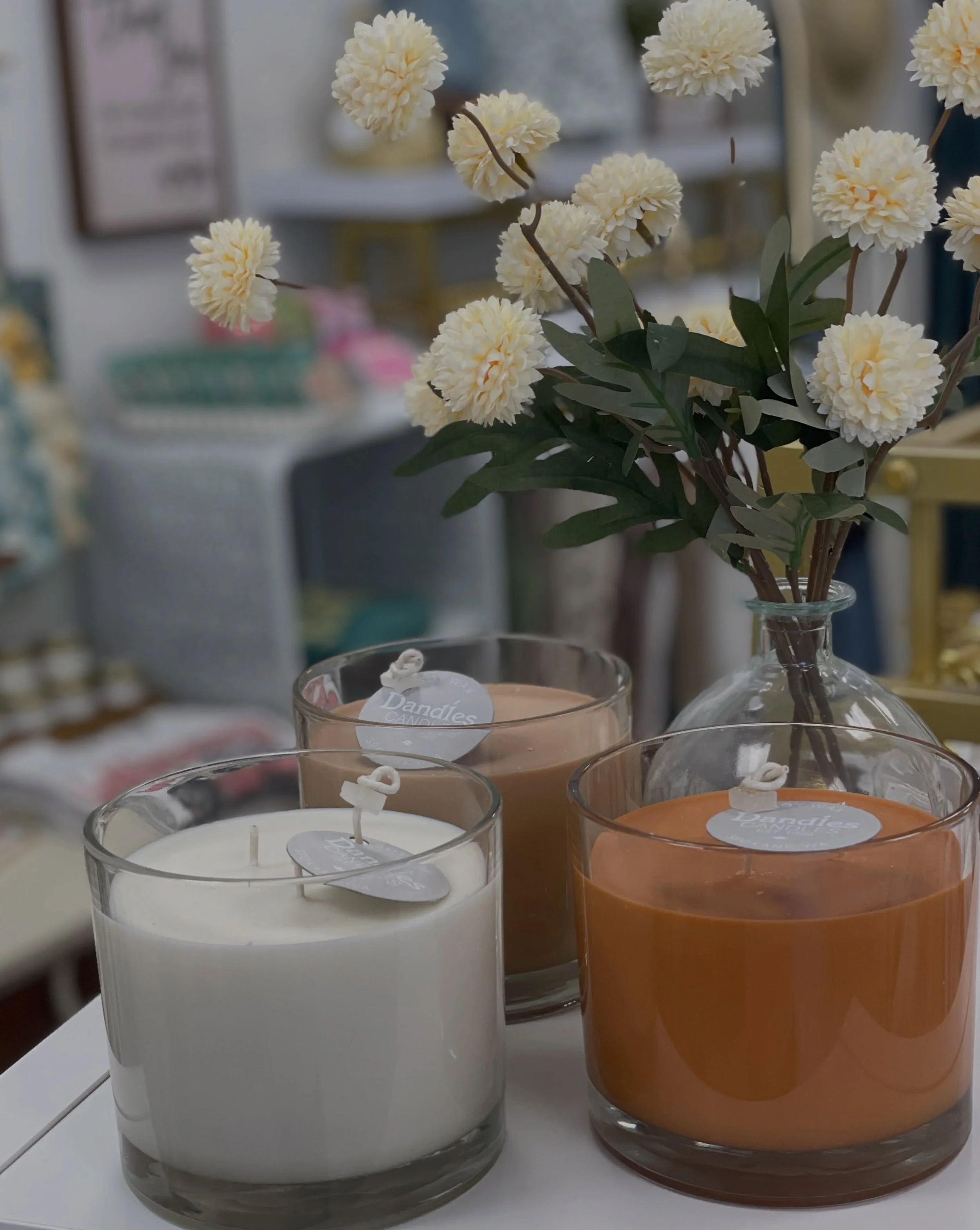 Collect you favorite fall candles and mini diffusers at @shop_collected_goods - a shop so great that there are now two locations. Shop the store in Liberty Lake or on Spokane&rsquo;s South Hill. 

Head to our website for a full list of Dandles Candle