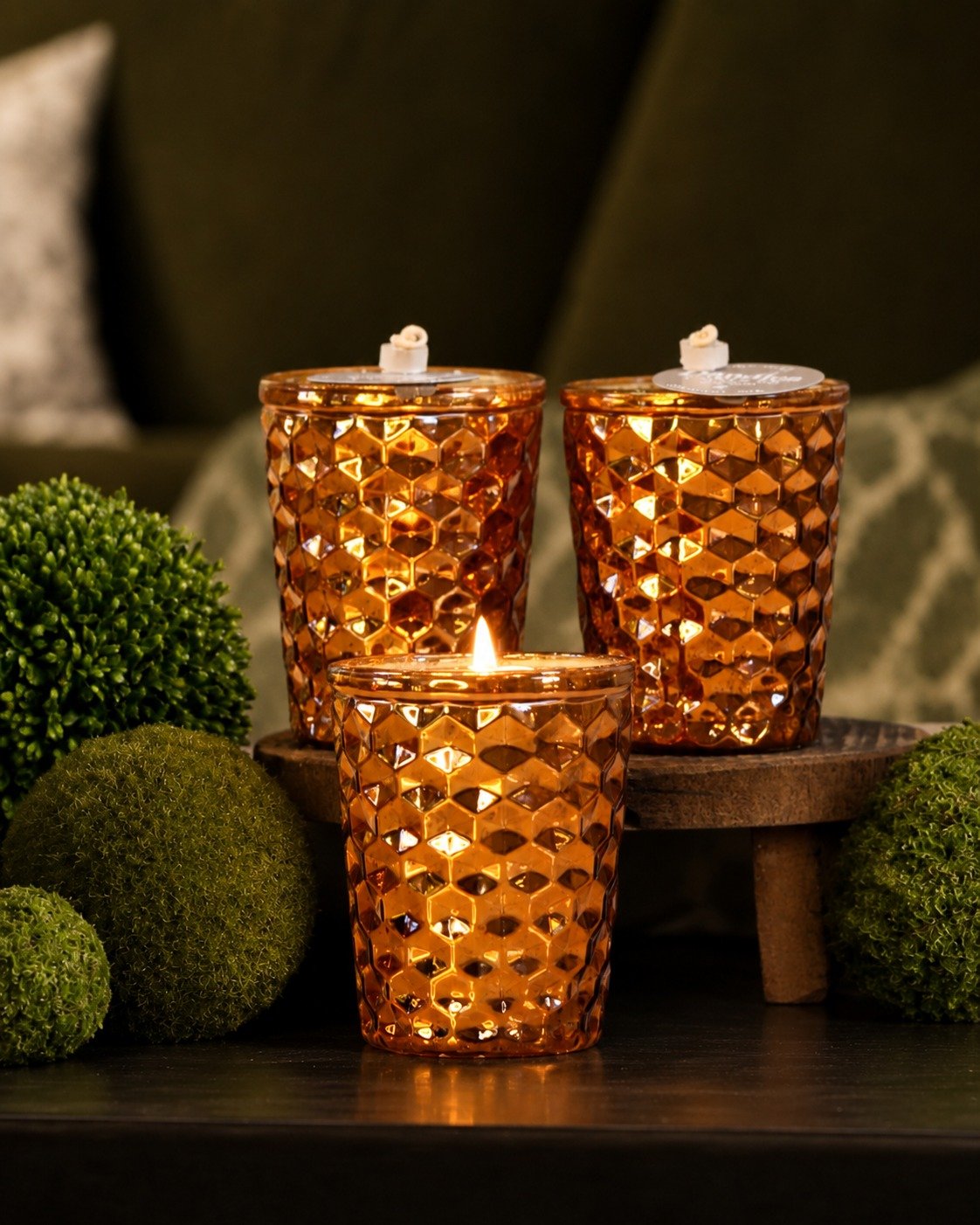 Your fall mood starts here. 🍂✨ Warm fragrances, glowing candlelight, and a little everyday luxury. Shop popular mercury glass candle styles in popular Dandles Candles scents like:

🍐Brown Sugar Pear: Caramelized brown sugar blended with a sweet pea