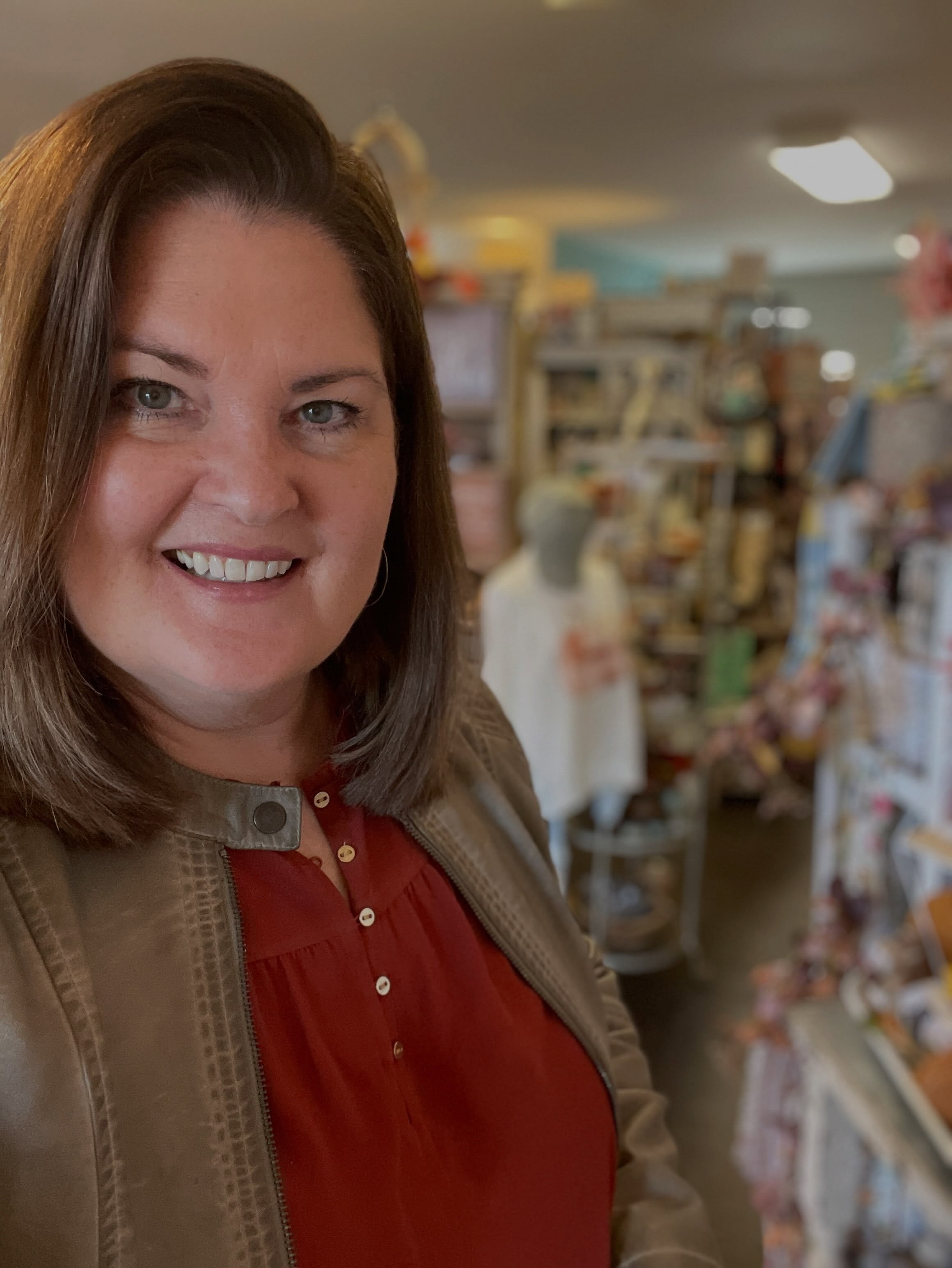 ✨ Happy Birthday to the Candle Queen!⁣ Dandles Creator Dana Haynes celebrates another fabulous birthday on Wednesday.
⁣
🕯In honor of her birthday, we&rsquo;re releasing Christmas candles early. Shop new Christmas candle styles online now with additi