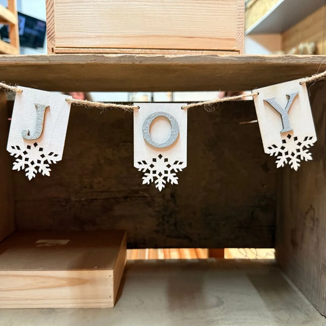 Joy_Banner_Wood_2.jpg