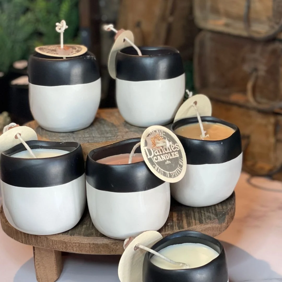 black-white-xmas-candle.jpg