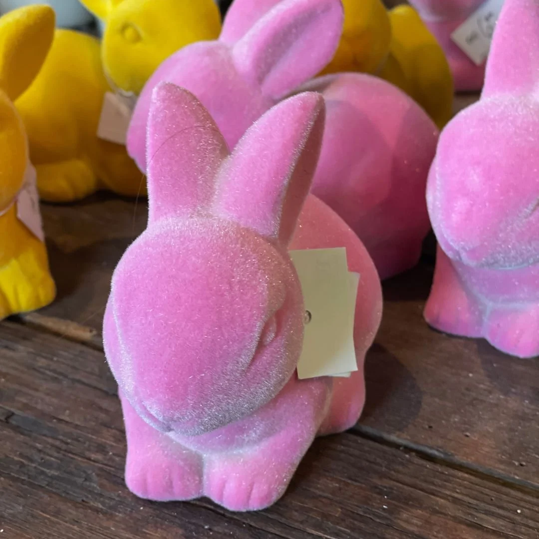 Flocked_Easter_Bunnies_3.jpg