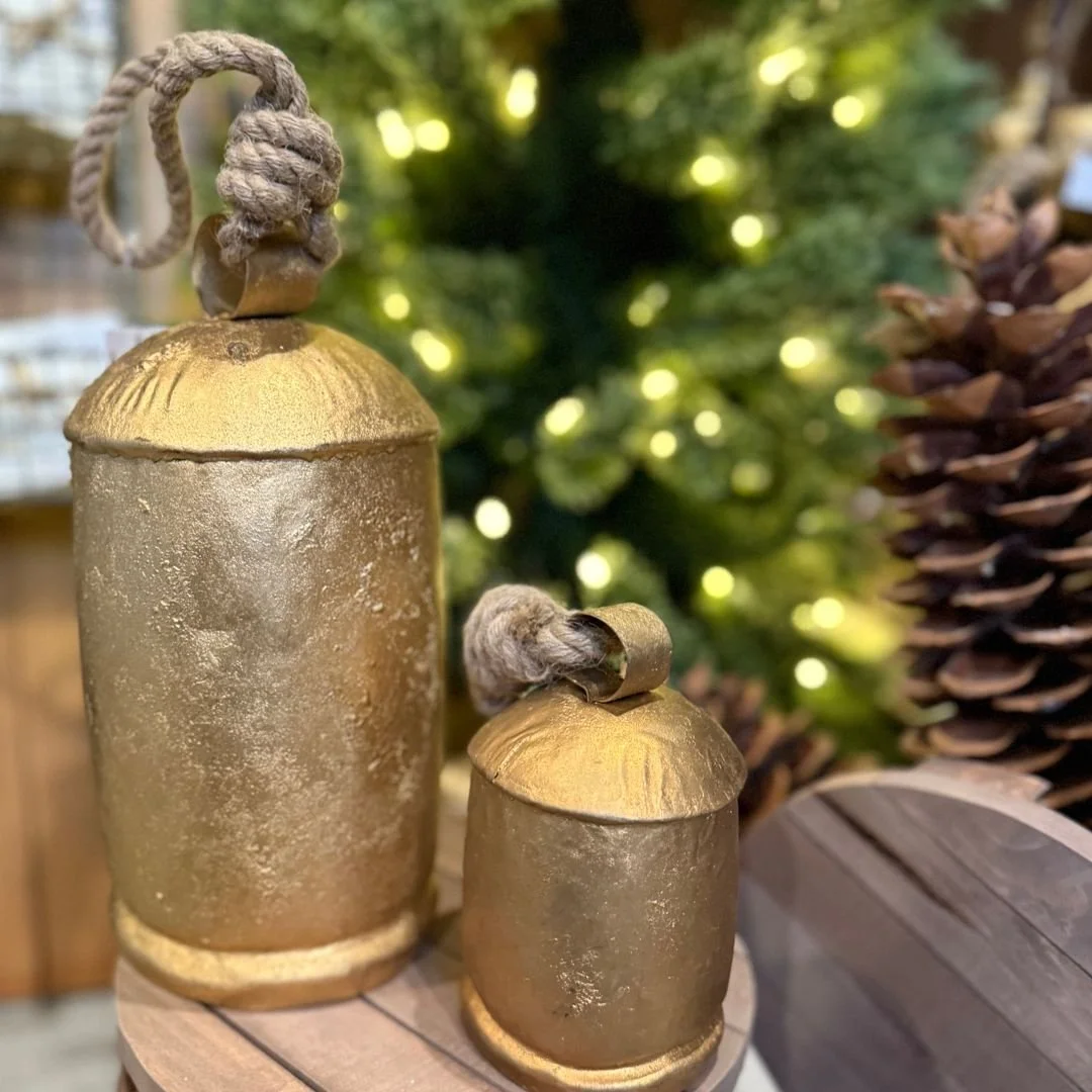 Metal_Gold_Bells_2.jpg