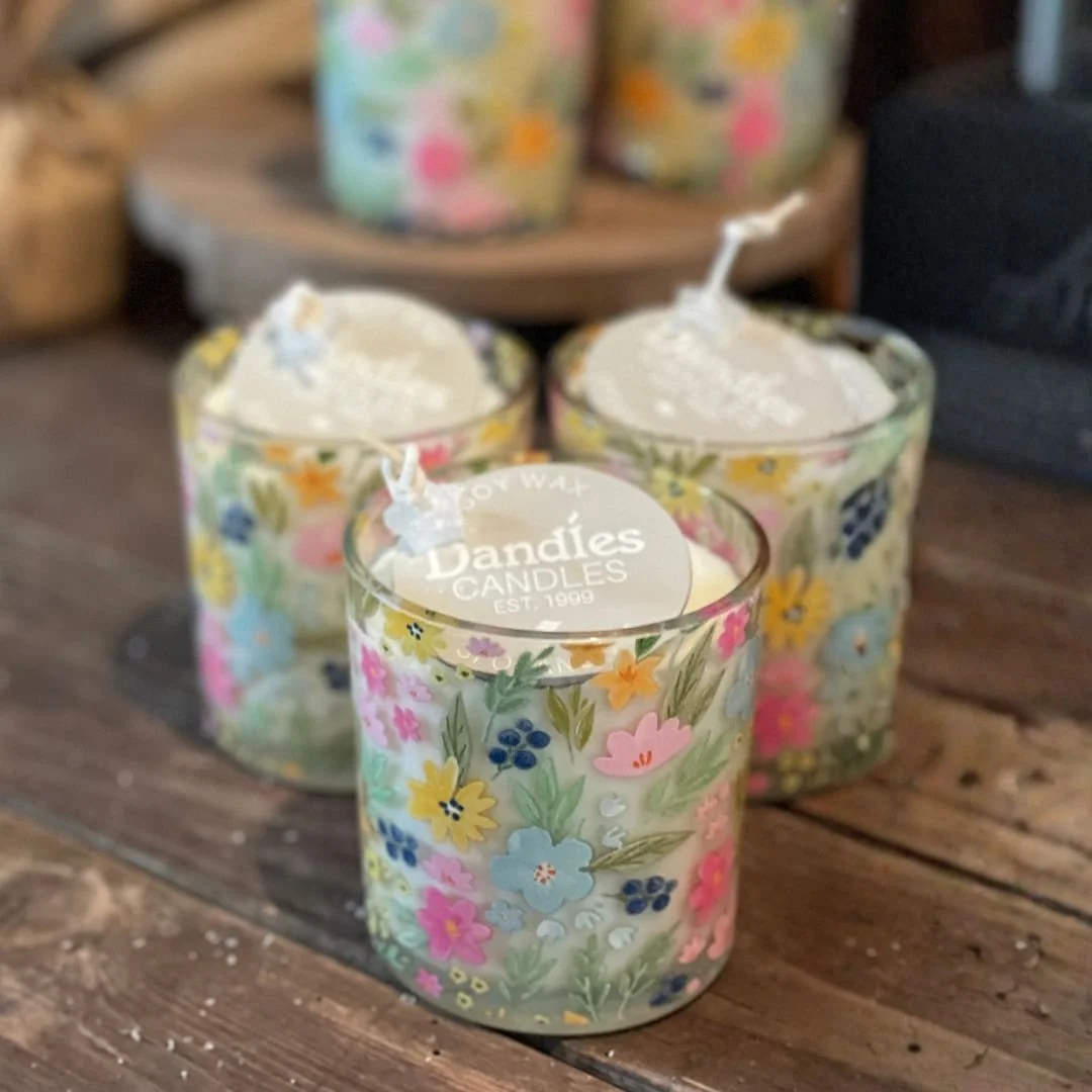 Floral_Glass_soy_wax_Candle_1.jpg