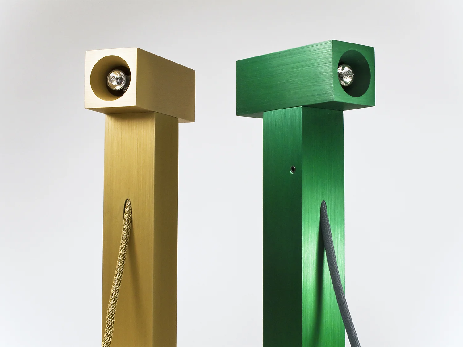 hammerlamp_2colors.jpg
