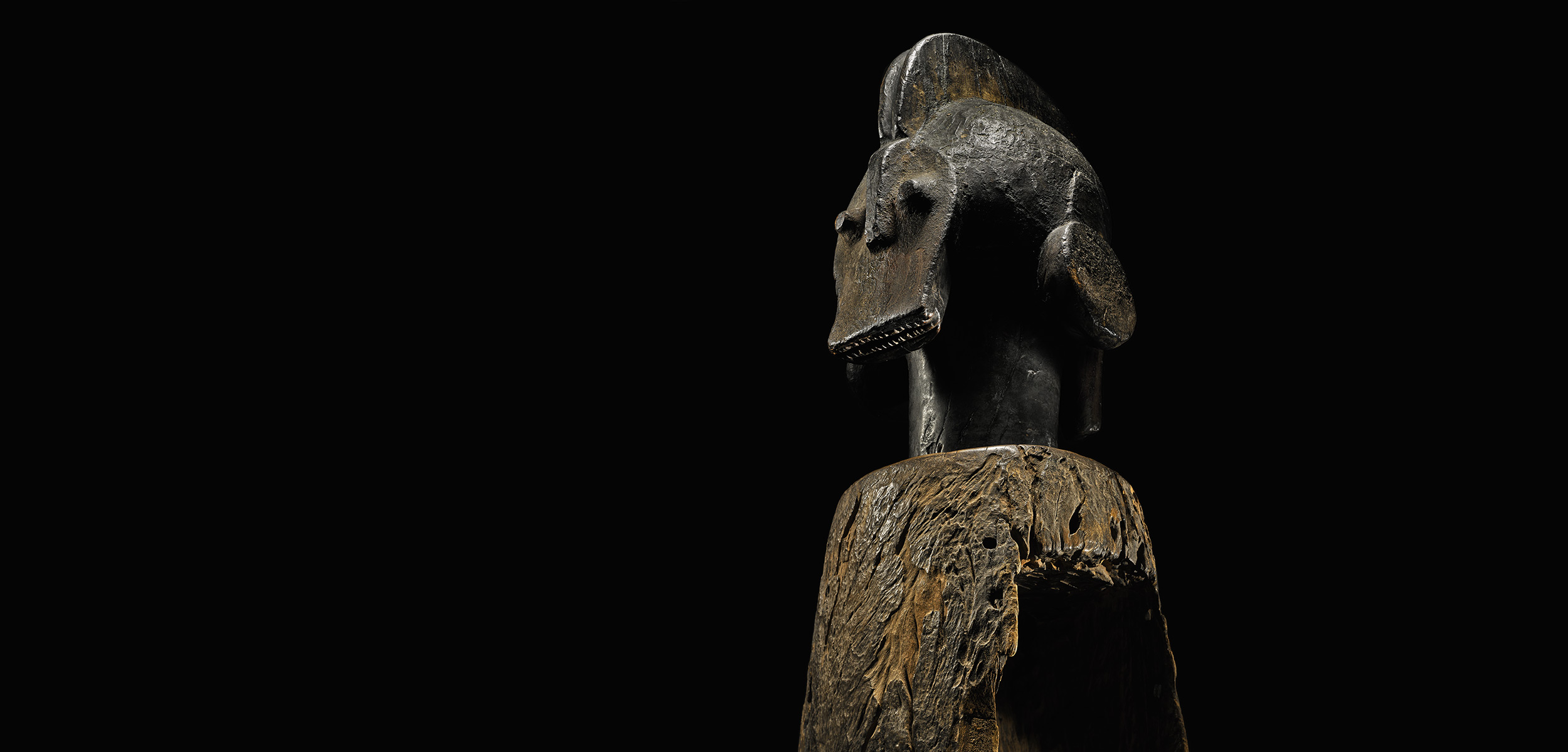 MONUMENTAL YOKE-MASK