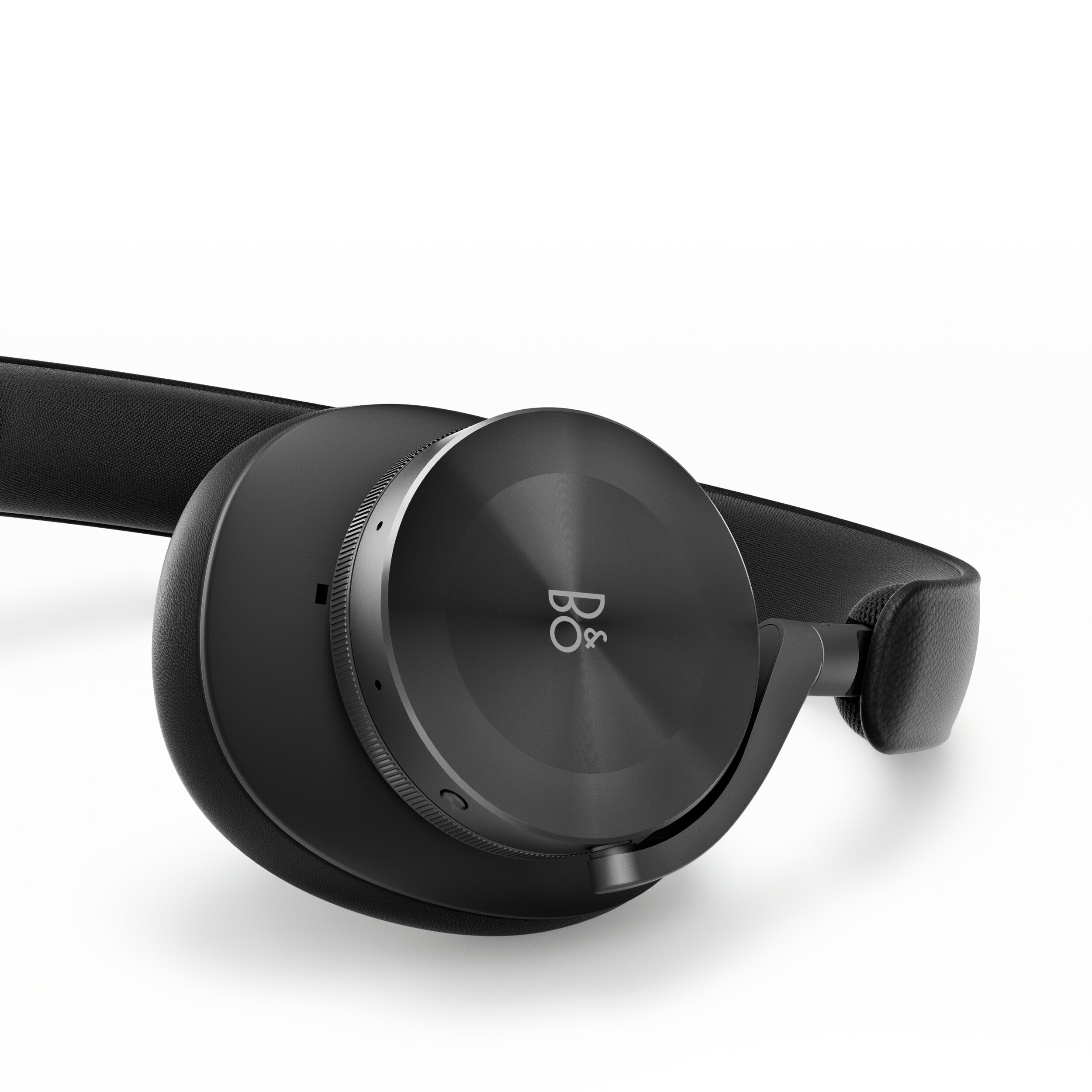 PS_Beoplay_H95_Black_Laying-Left.tif.jpg