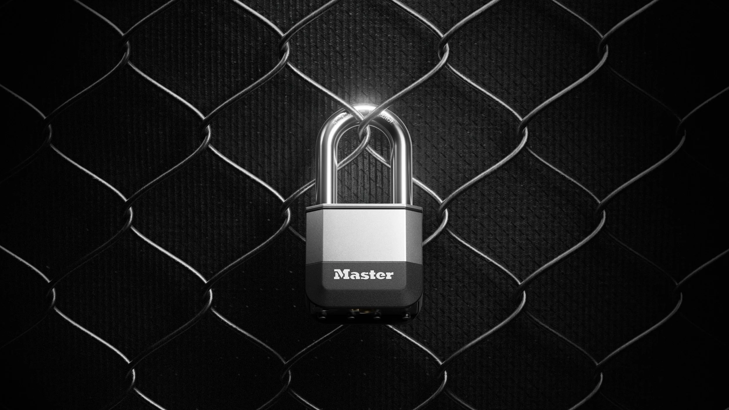 21_MNML_MasterLock_Fence_Hero.jpg